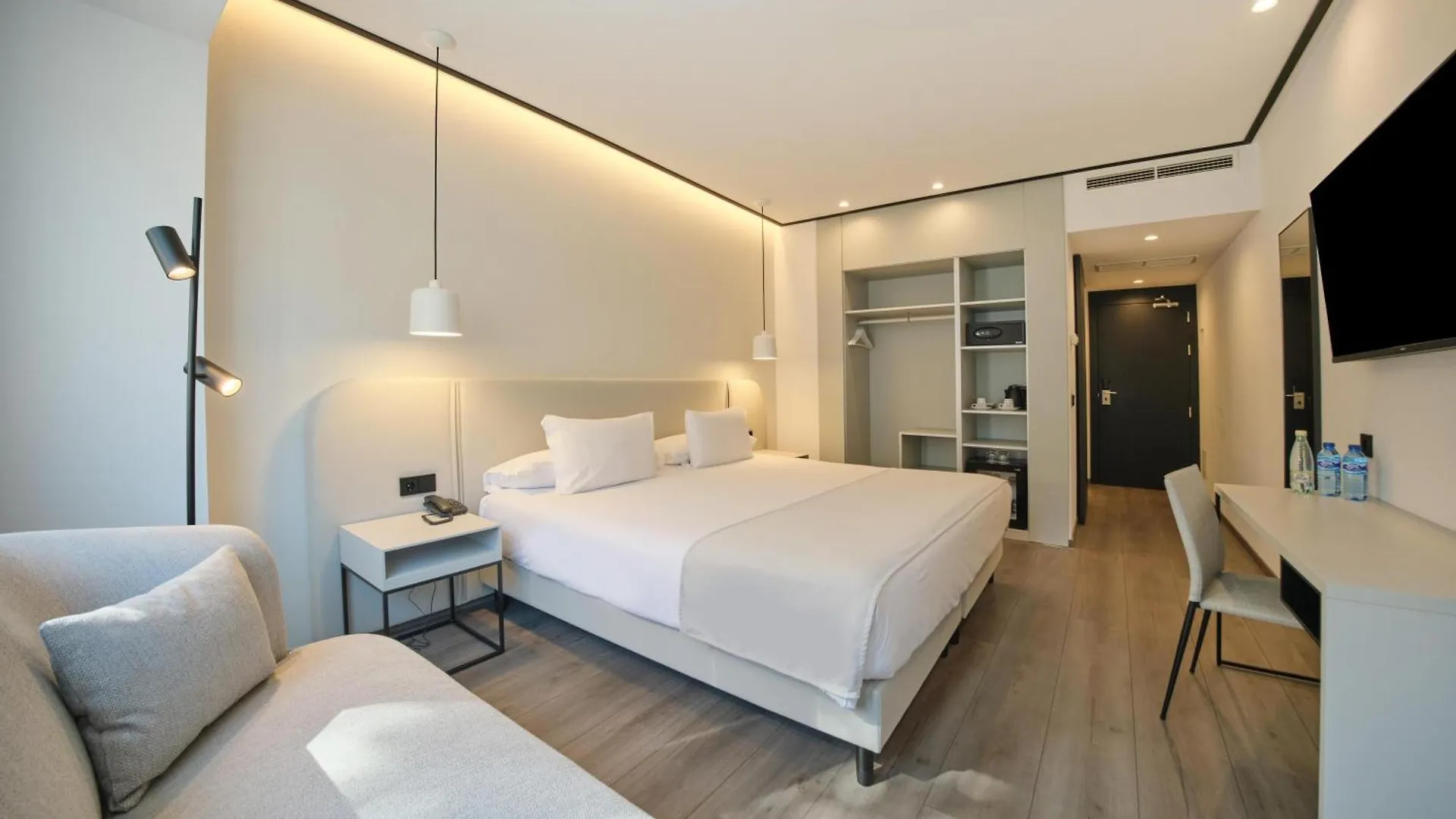 1881 Madrid Ventas Hotel